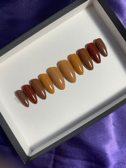 Size (MEDIUM) shape: almond/ length: medium