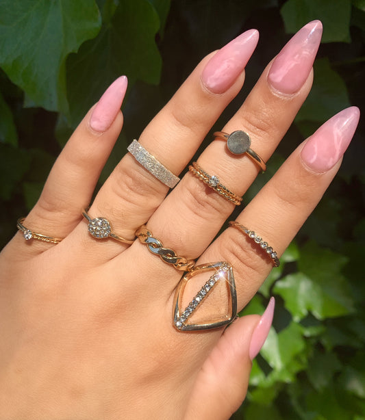 Queen Flashy Gold or silver ring set